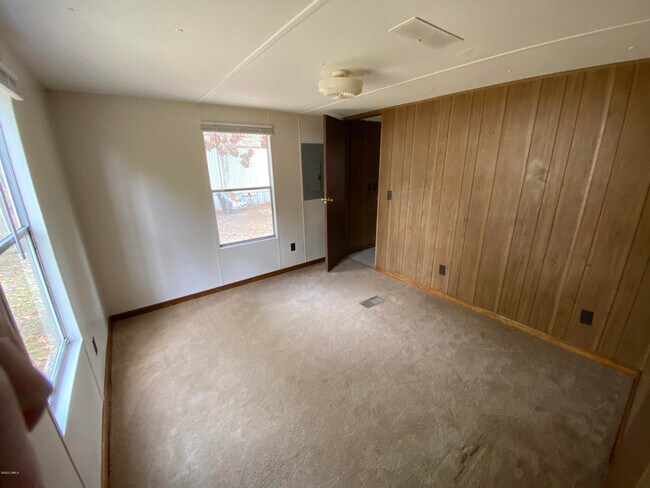 Photo - 89 Parris Island Gateway