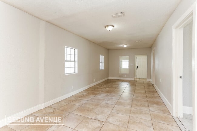 Photo - 2121 Broadway Ave