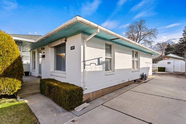 Photo - 3480 Ogden Ave