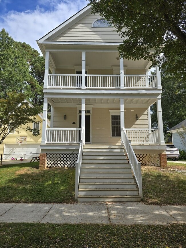 Building Photo - Residential Home Located in Vermillion wit...
