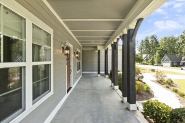 Photo - 585 Herons Brook Dr
