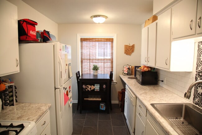 Photo - 2411 Fortune Avenue