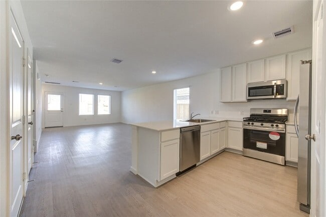 Photo - 26618 Pampas Grass Ln