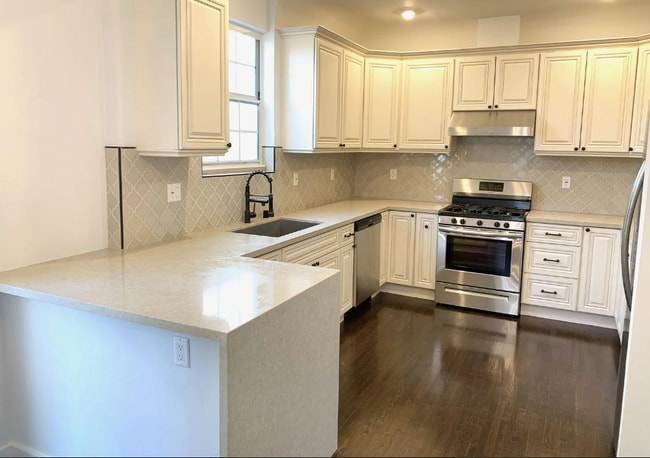 Photo - 9332 W Olympic Blvd
