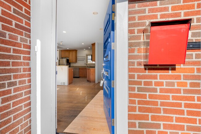 Photo - 1407 Leegate Rd NW