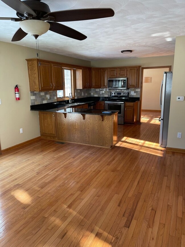 Photo - Spacious 3 Bedroom Ranch with finished basement available July!