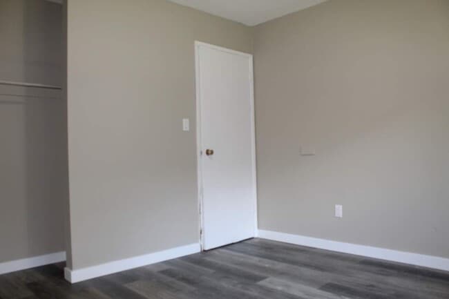 Photo - Mainstreet on 33rd