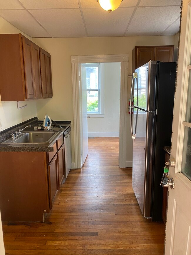 Building Photo - 16 Boardman St Unit A Rental