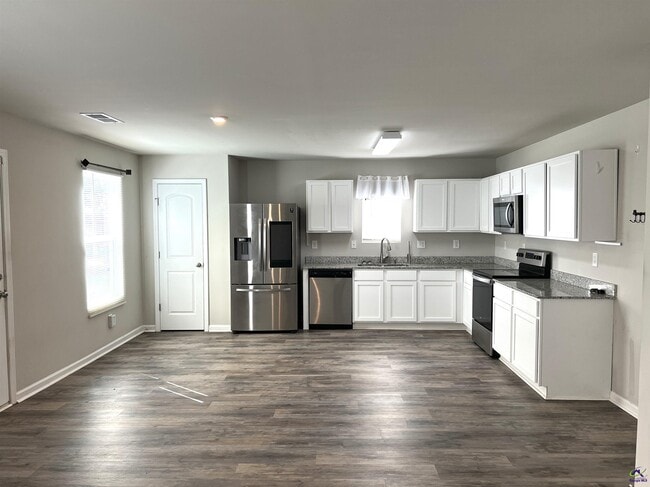 Photo - 107 Cold Creek Pkwy