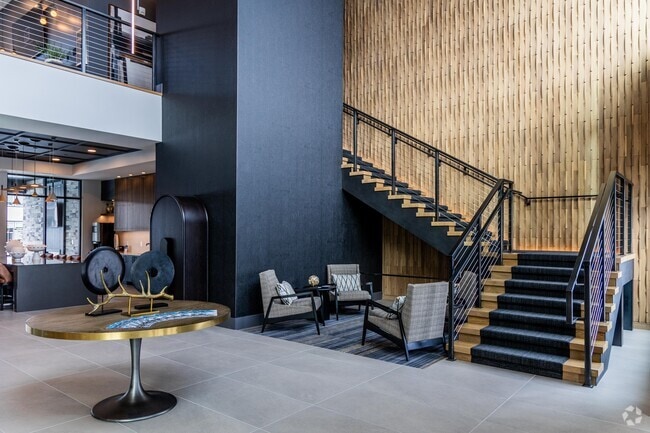 1,000 SF Lobby