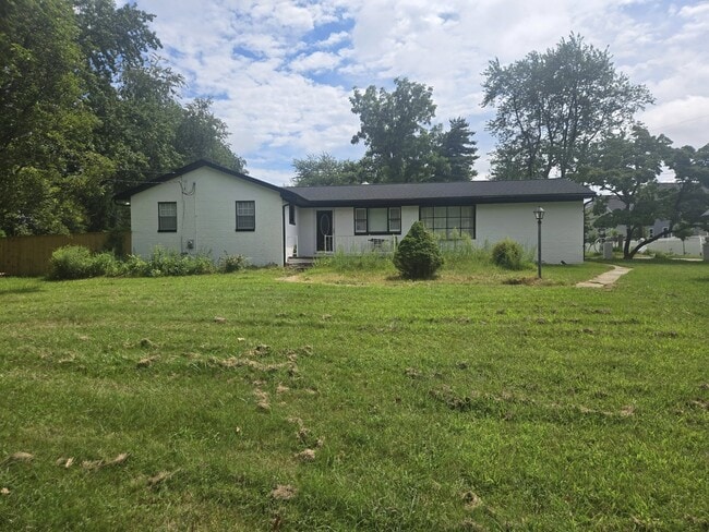 Building Photo - 7339 Green Acres Dr Rental