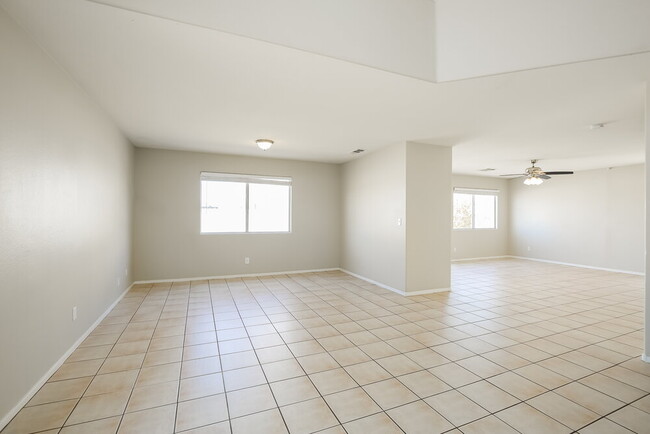 Photo - 3940 Camryn Holly St