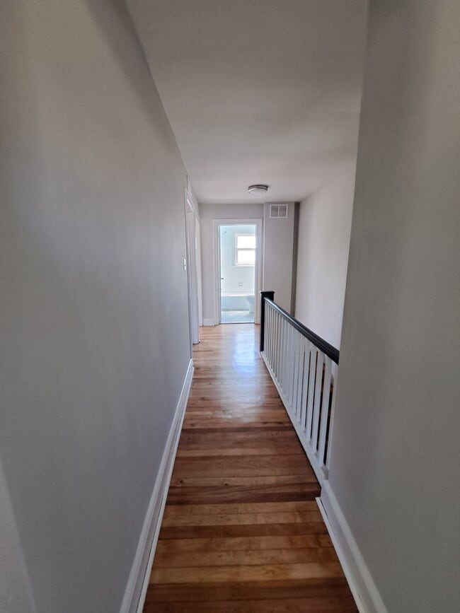 Photo - 1802 Maple St