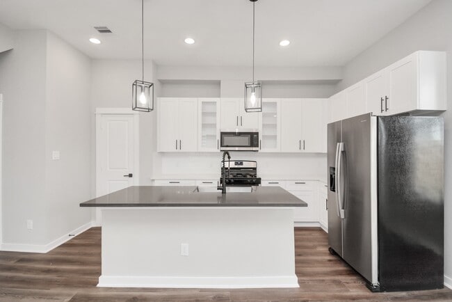 Photo - 8419 Berry Brush Ln