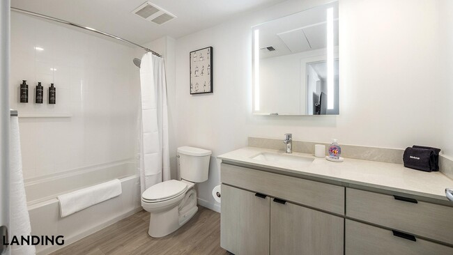 Photo - 707 S Farmer Ave Unidad 4028