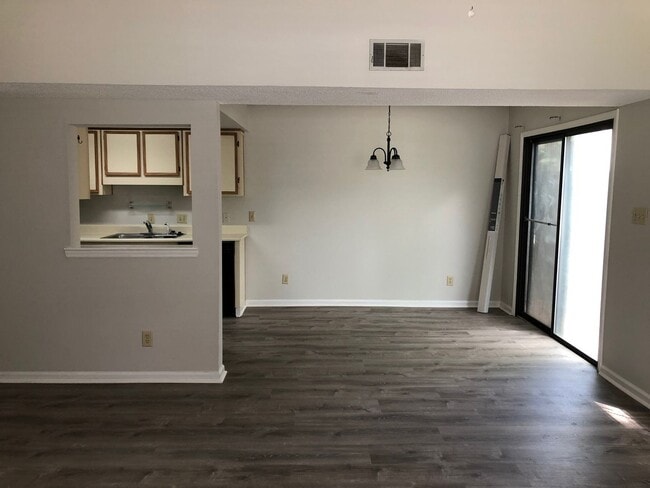 Photo - Cute 2 bedroom, 2 bath