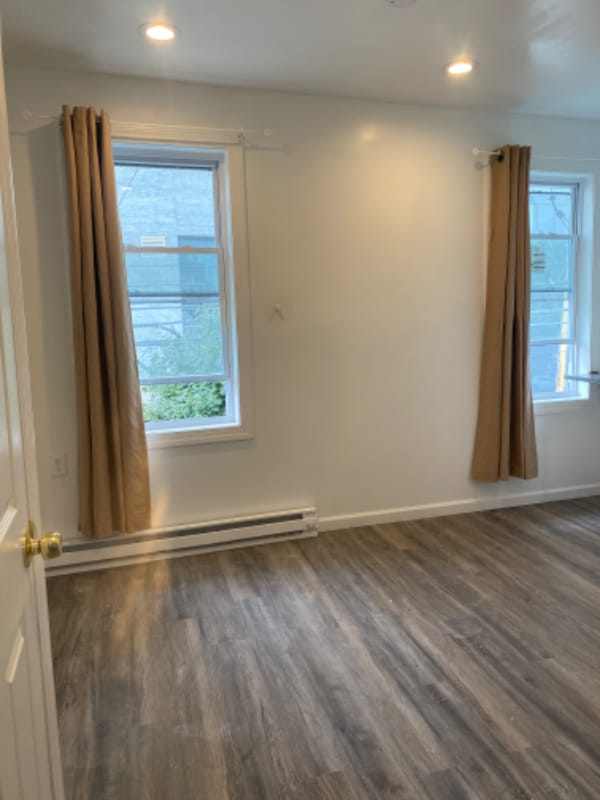 Photo - 14 N 42nd St