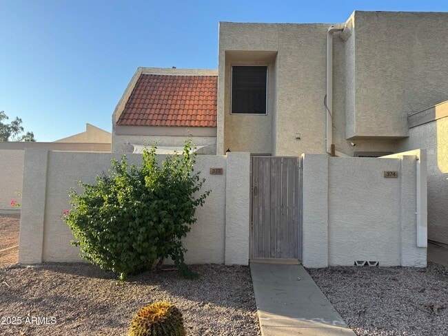 Building Photo - 1342 W Emerald Ave