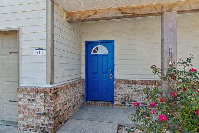 Building Photo - 511 Arbor Lake Dr Rental