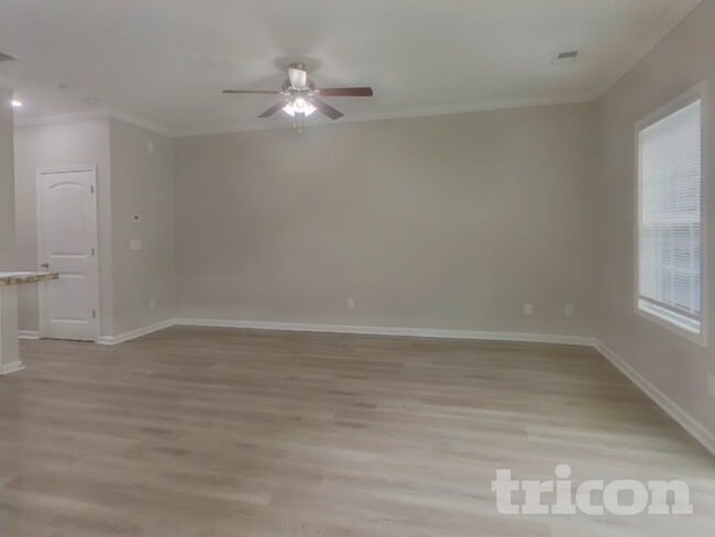 Photo - 653 Dawsons Park Wy