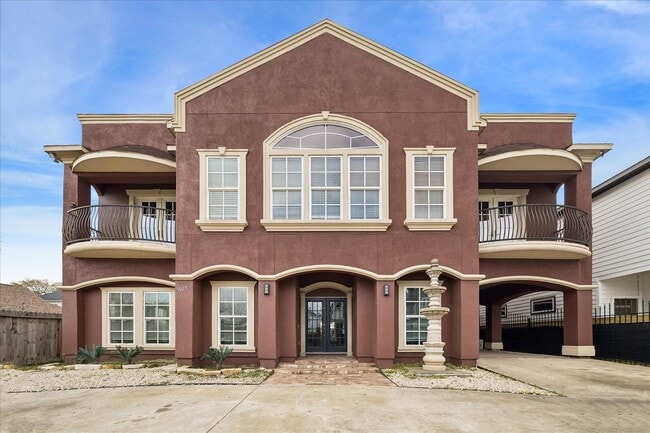 Photo - 5027 Creekmont Dr