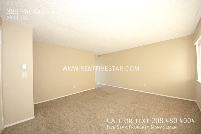 Photo - 385 Packard Ave