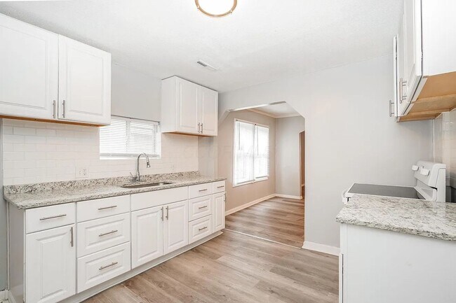 Photo - Charming 3BR Home with Fully Fenced Yard Near Easton and Downtown