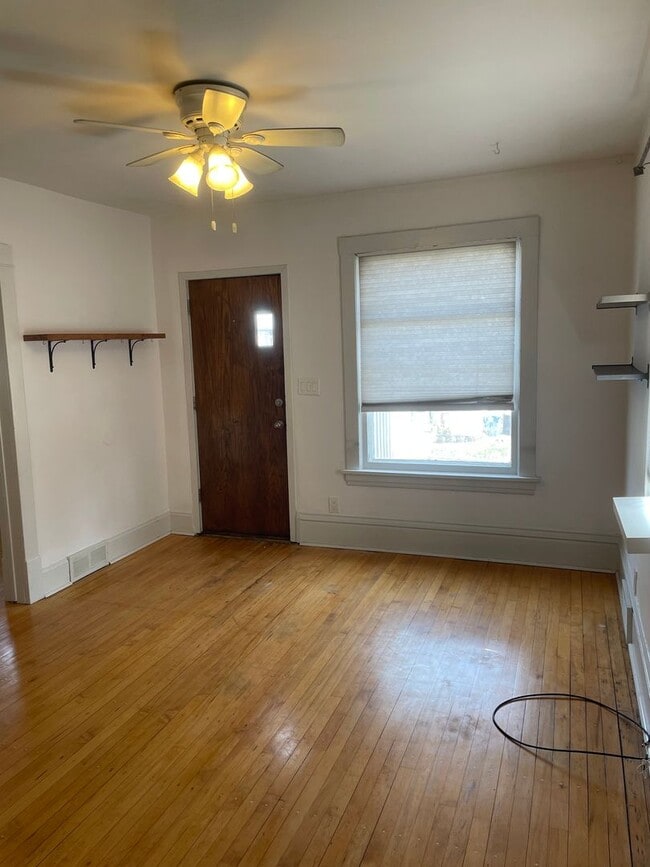 Photo - NE Duplex For Rent Unit 2