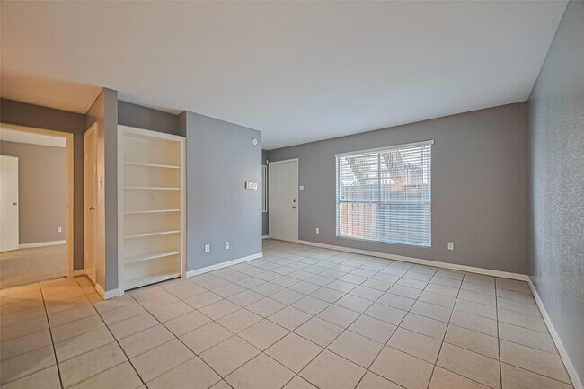 Photo - 12905 Woodforest Blvd Unit 107