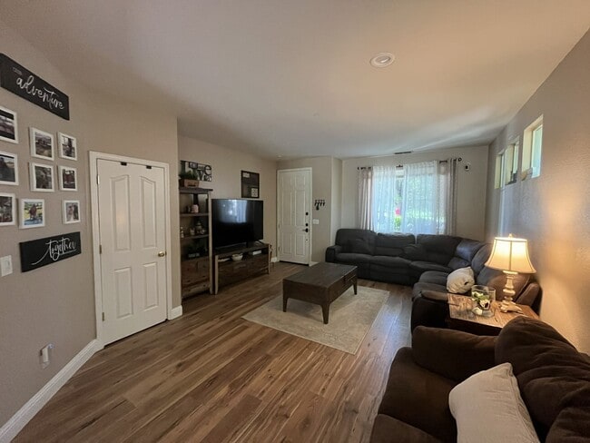 Photo - Remodeled 4 bedroom, 2 bathroom home in Elk Grove, CA!