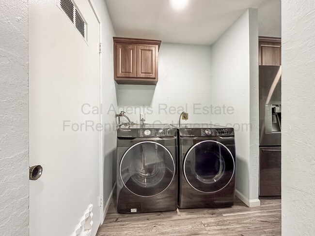 Photo - 2306 D St