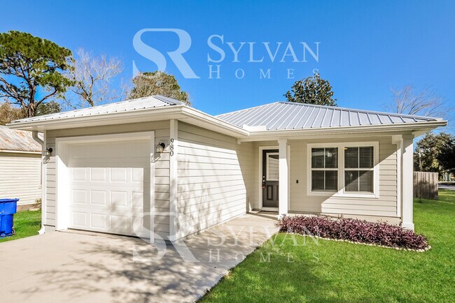 Photo - This cute 3BR, 2BA home is move-in ready