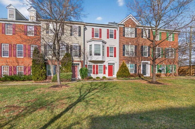 Photo - 5023 Village Fountain Pl