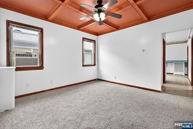 Photo - 319 Paterson Ave