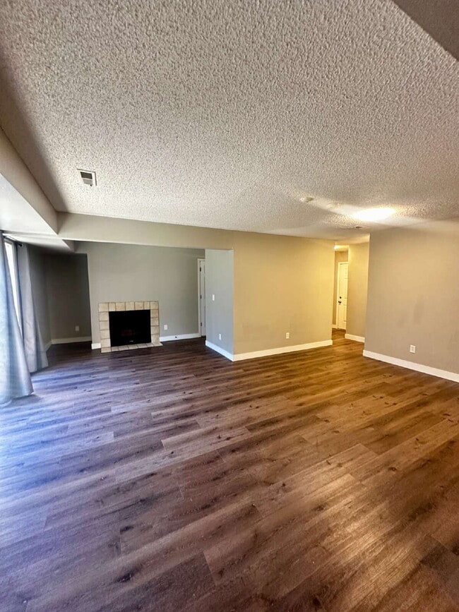 Photo - *****MOVE IN SPECIAL *****Receive $500 OFF... Unit 101