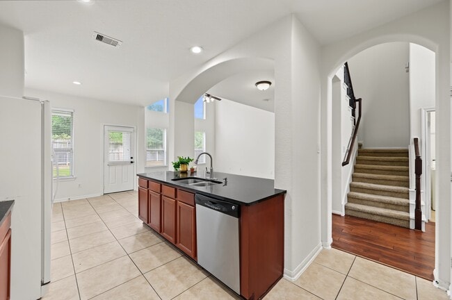 11 Sagamore Ridge Pl