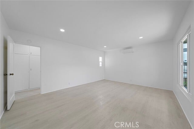Photo - 9050 Huntington Dr