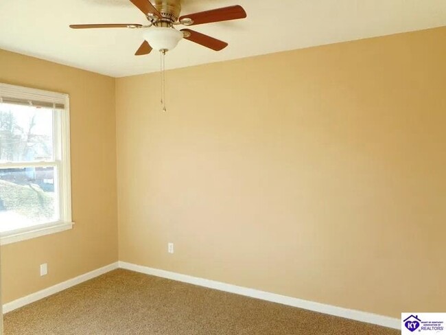 Photo - 700 Westport Rd