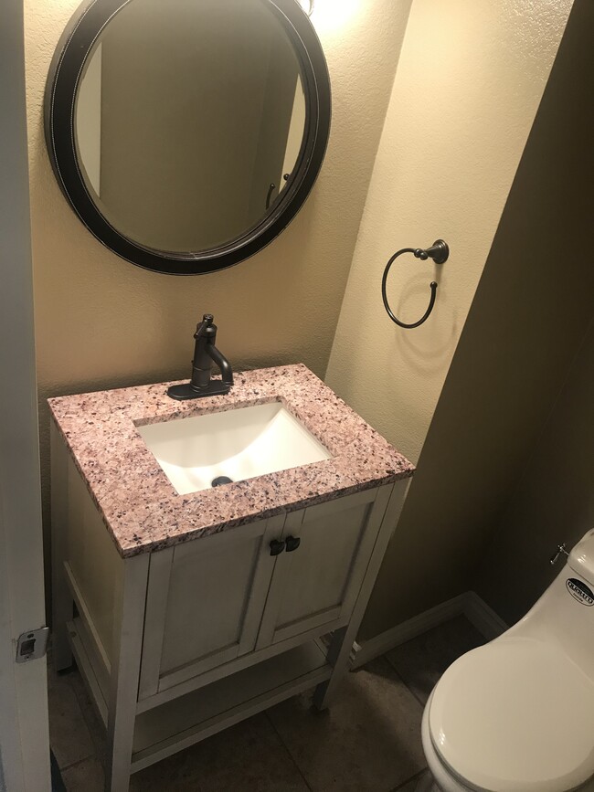 Photo - 1431 Robles Dr