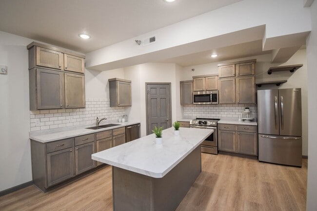 Photo - 7446 S Louise Ave Unit 7446-101