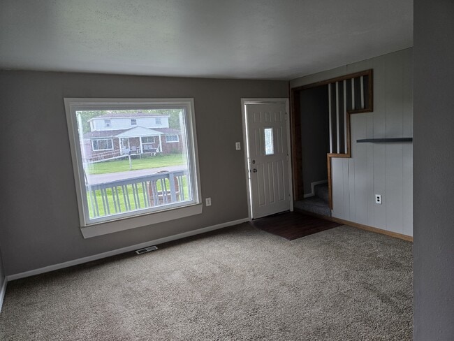 Photo - 15126 Oldham St