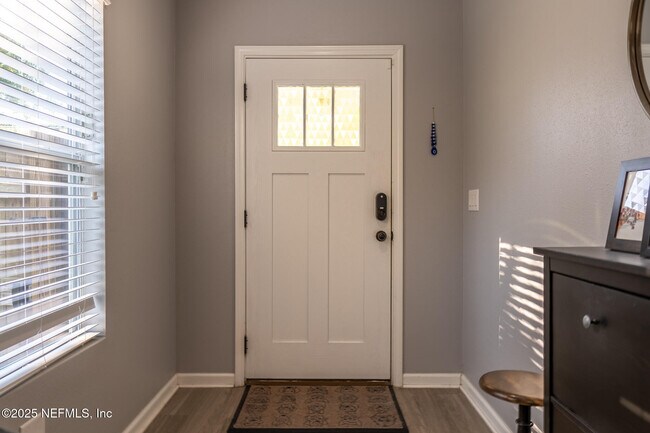 Photo - 1319 Lasalle St