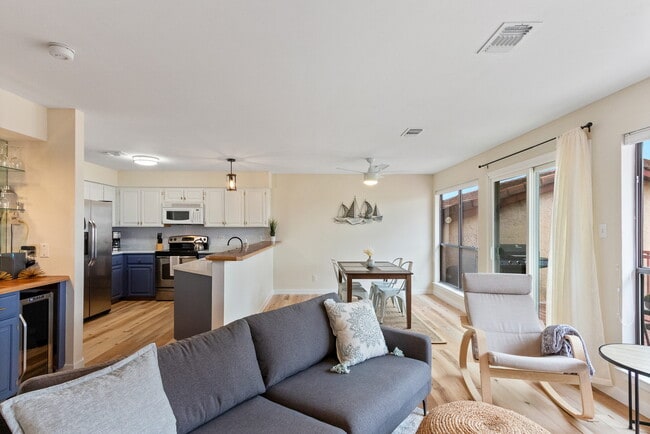 Photo - 116 Campbell Dr Unit 7