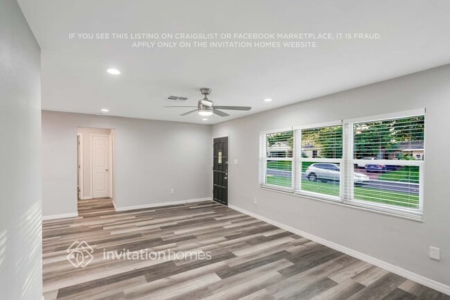 Photo - 1938 Summit Dr