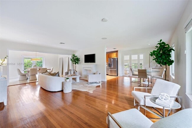 Photo - 5620 Alhambra Cir