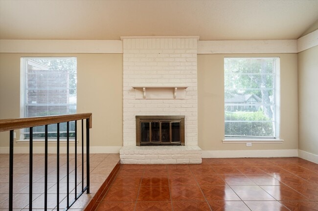 Photo - 9306 Sanford Rd