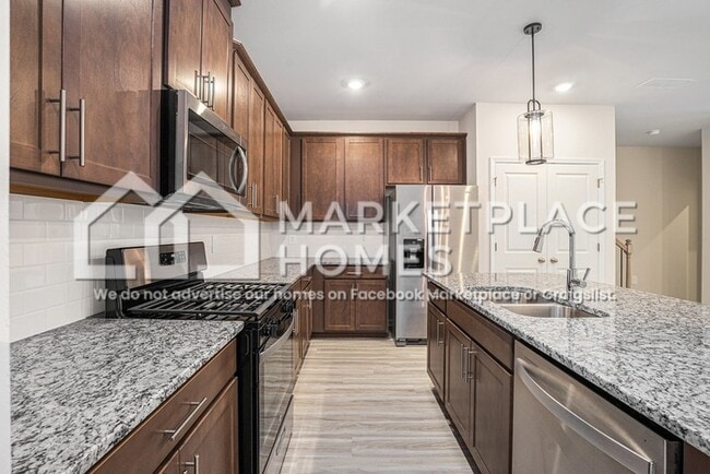 Photo - 2105 Avalon Rdg