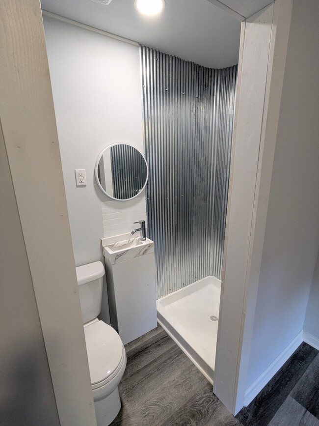 Photo - 205 Hazel Rd