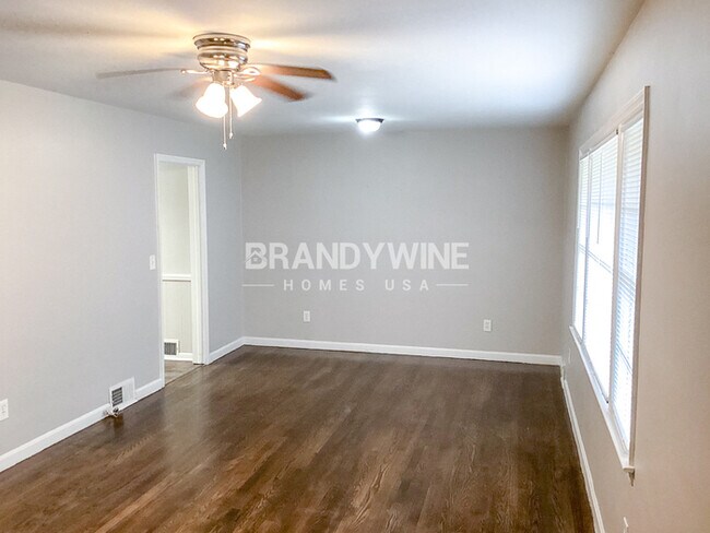 Photo - 1.5 Months FREE RENT - Rently Hub ID #1206...