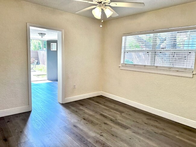 Photo - 2510 Boyd Ave